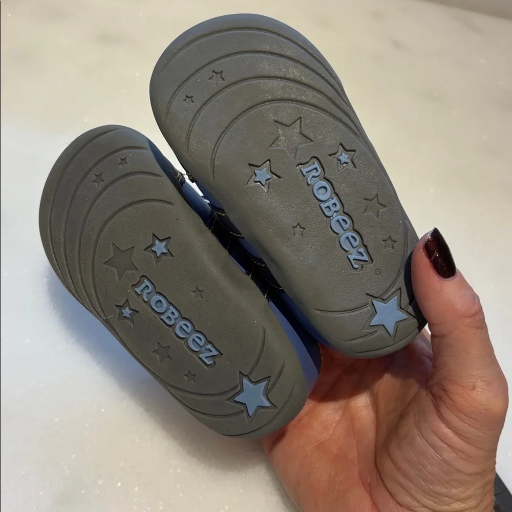 Robeez Baby Boy Shoes Size 4